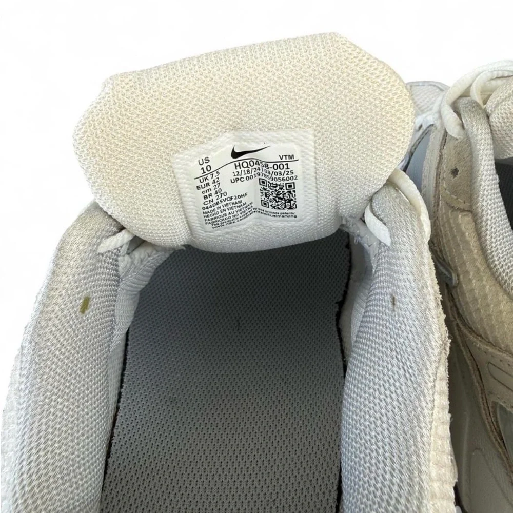 Women’s Nike Zoom Vomero 5 White and Gray Y2K Era Shoes Size 10 Men’s 8.5 - Picture 6 of 7